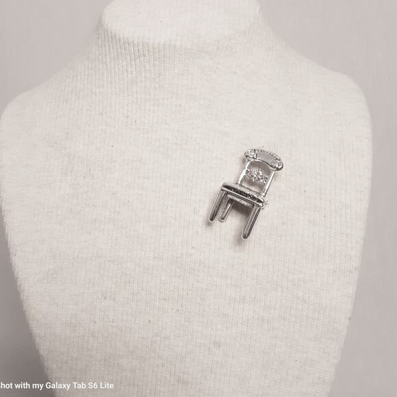 Vintage Danecraft Brooch Silver Tone 3D Dinning Chair - Picture 1 of 12
